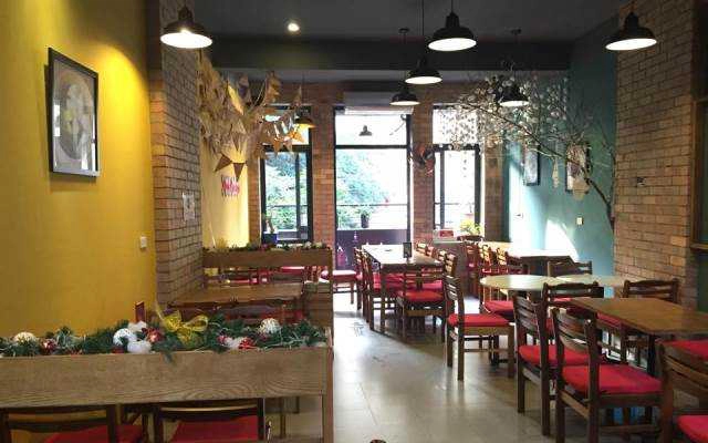 Cafe Ding Tea - Lê Đại Hành