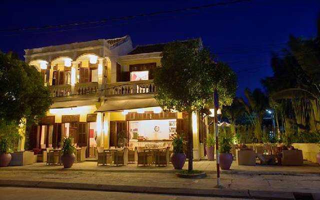 Cafe Fusion Lounge