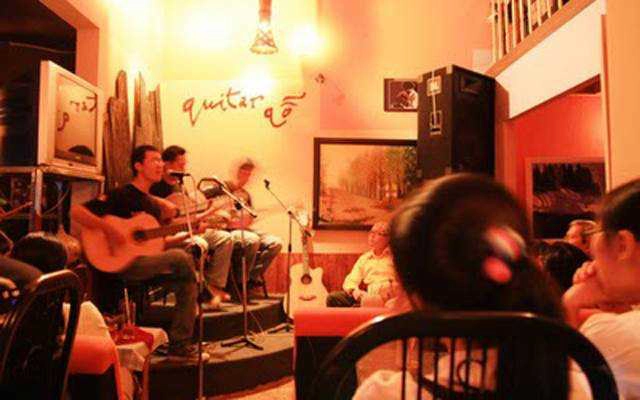 Cafe Guitar Gỗ