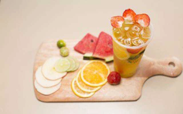 Cafe Heekcaa Tea