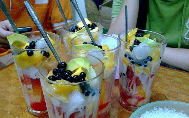 Cafe Hoa Quả Dầm - Lê Thanh Nghị