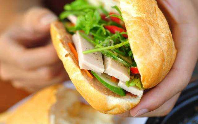 Cafe Hồng Ngọc - Bánh Mì Sài Gòn