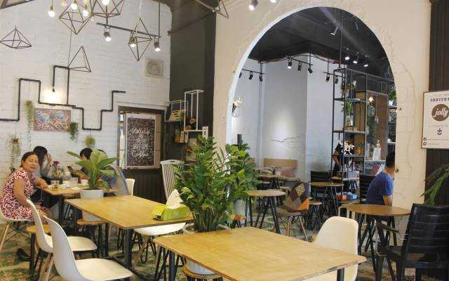 Cafe Jolly - Kem Ý Tự Chọn - Lê Lợi