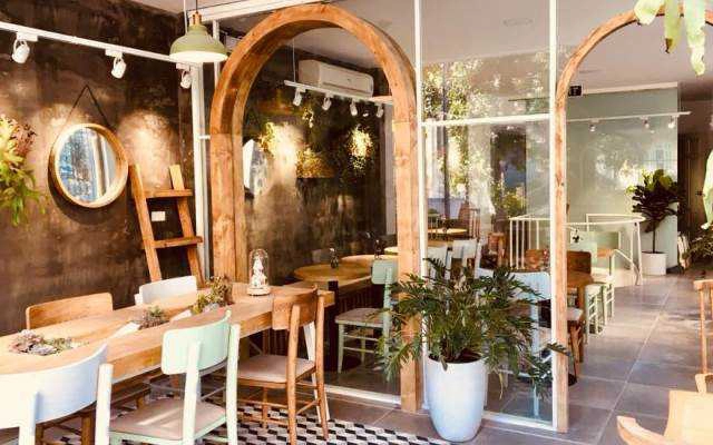 Cafe JOTO Tea House - Phan Bội Châu