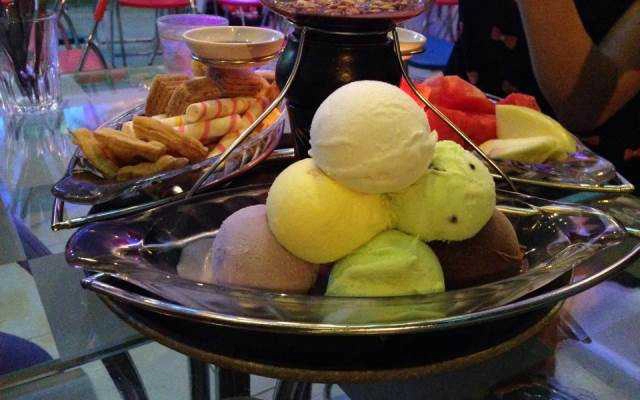 Cafe Kem Pinocchio - Hữu Nghị