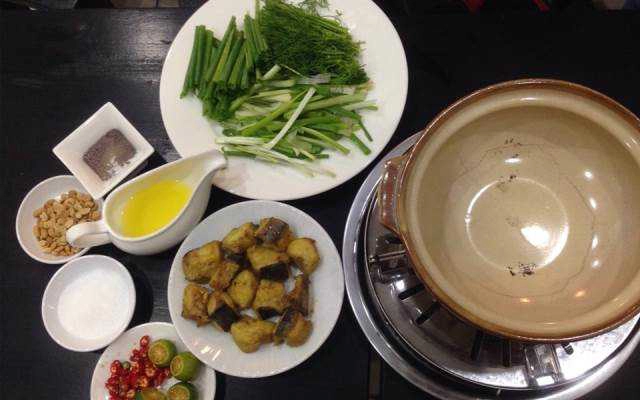 Cafe Lẩu Cá Mập - Ngộ Sài Gòn