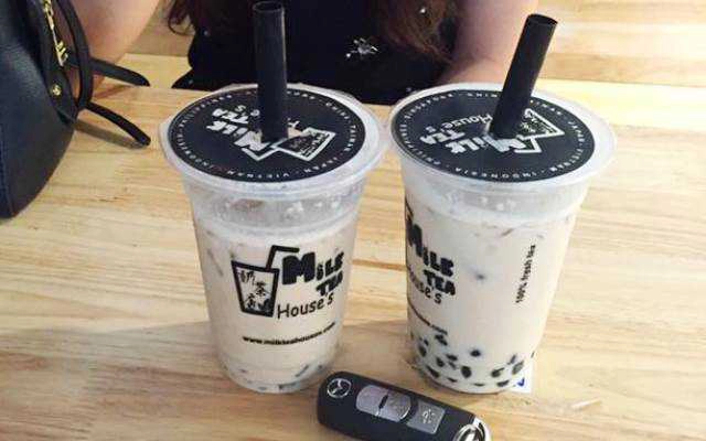 Cafe Milk Tea House's