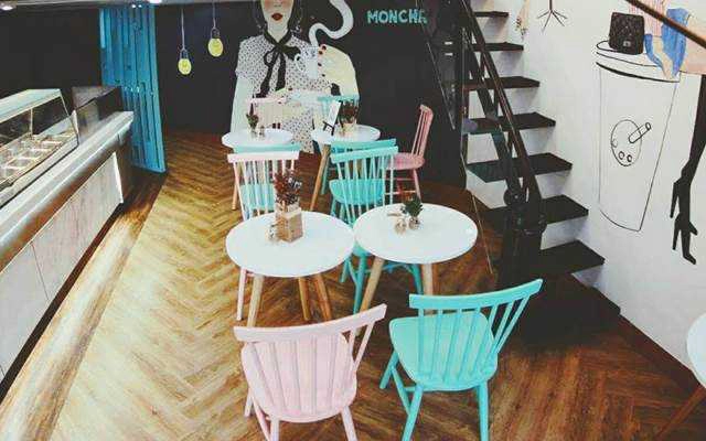 Cafe MonCha Milk Tea