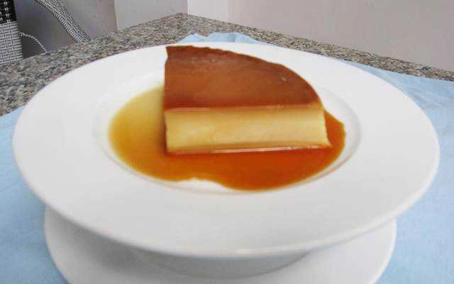 Cafe Mộng Cầm Xưa - Kem Flan - Trần Hưng Đạo