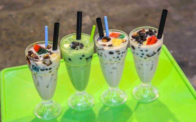Cafe Moon Milk Tea
