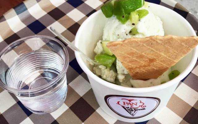 Cafe Pan Ice Cream - Tông Đản