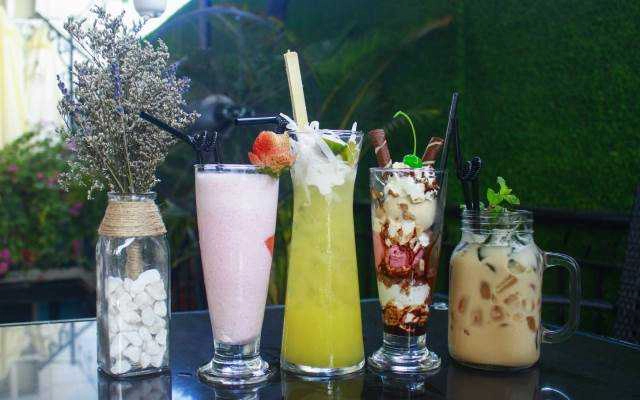 Cafe Peek A Boo - Drink & Ice