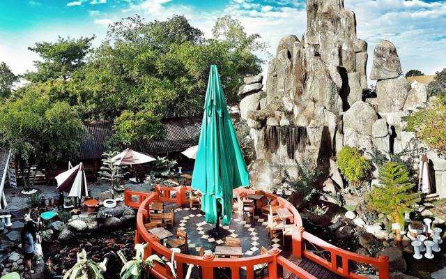 Cafe Robusta Koi Garden