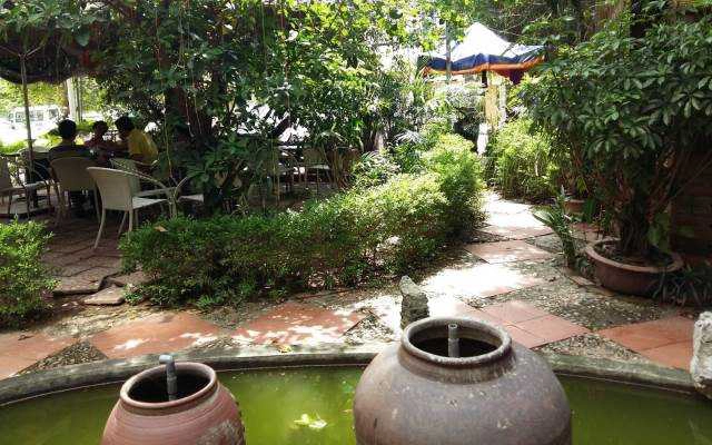 Cafe Sân Vườn - Phạm Văn Bạch