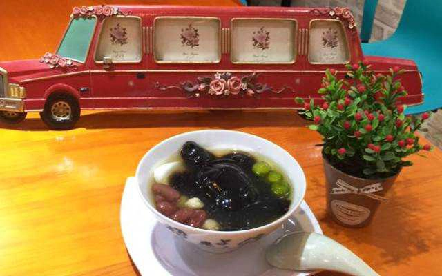 Cafe She & Soy - Drink & Food