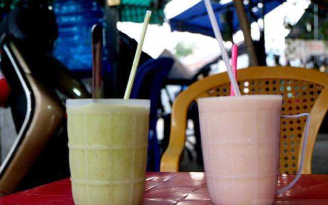 Cafe Sinh Tố Bà Chửi - Làng Đại Học