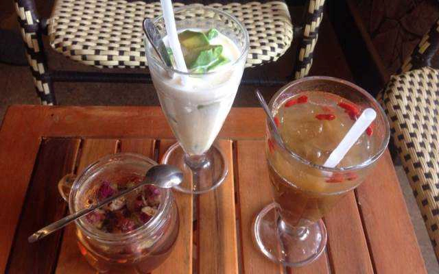 Cafe Sinh Tố & Giải Khát - Phan Huy Ích