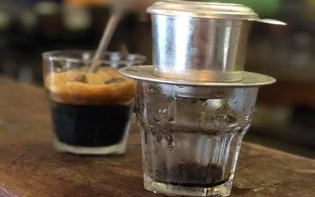Quán Ăn Cafe & Sinh Tố - Trần Cung