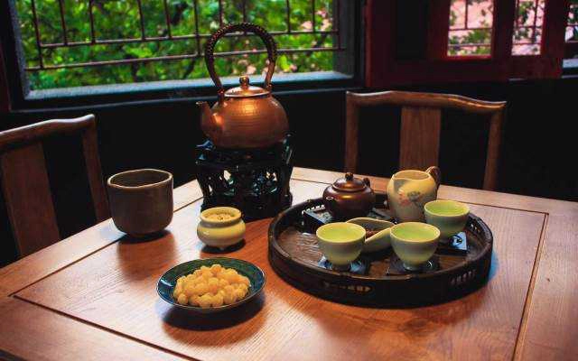 Cafe Thưởng Trà Quán
