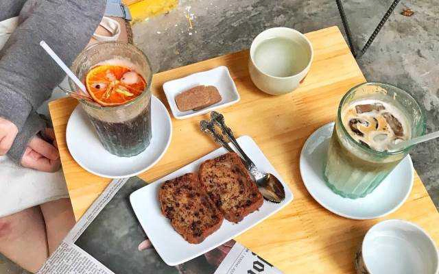 Cafe Tiệm Bánh Nhỏ