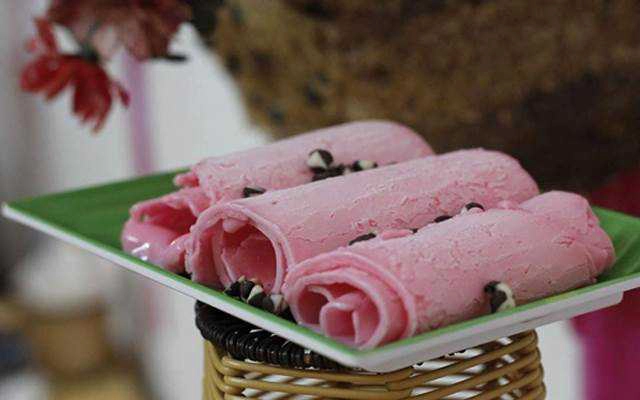 Cafe Tít Mít - Kem Cuộn - Thạch Lam