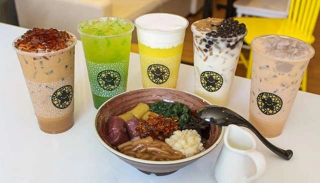 Cafe TocoToco Bubble Tea - Phạm Hùng