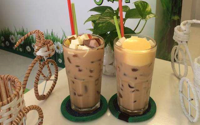 Cafe Trà Sữa Ngon Ngon - Bàn Cờ