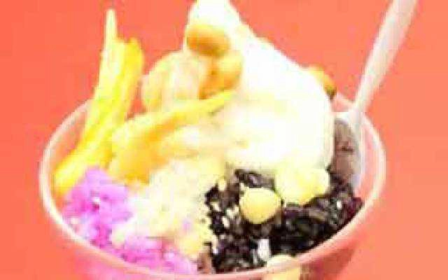 Cafe Trung Nhân - Tiệm Kem Trái Cây Tươi Và Bánh - Nguyễn Đáng