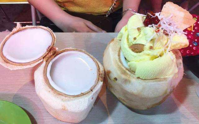 Cafe Tuyết - Đặc Sản Dừa