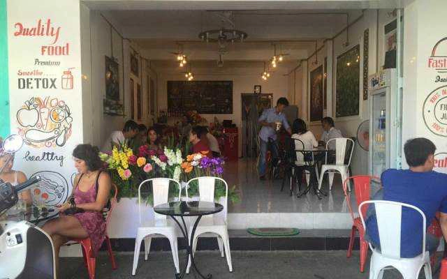 Cafe Xị Bistro & Fruit