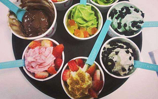 Cafe Yogen Fruz - Thợ Nhuộm