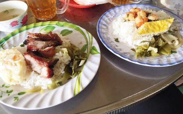 Quán Ăn Cẩm Hường - Cơm, Hủ Tiếu & Bún Riêu