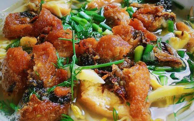 Quán Ăn Canh Cá Rô Đồng Hưng Yên -  Miếu Thờ