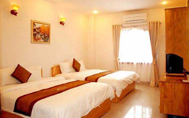 Cao Danh Hotel - Kha Vạn Cân