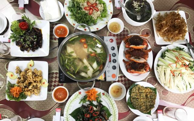 Quán Ăn Cát Hải - Hải Sản, Bún Cá & Bánh Đa Hải Phòng