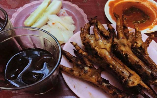 Quán Ăn Chân Gà Nướng - Lý Văn Phức