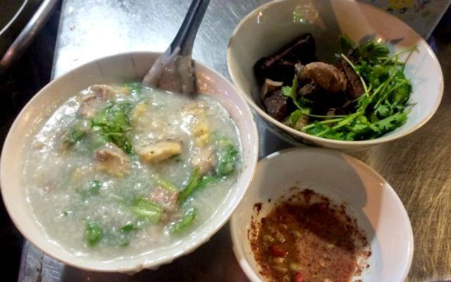 Quán Ăn Cháo Gà Tim Cật