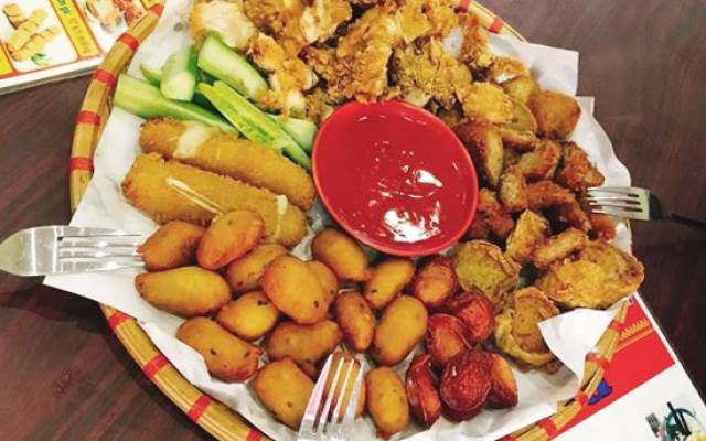 Quán Ăn Chè, Caramen & Ăn Vặt Các Loại - Quang Trung