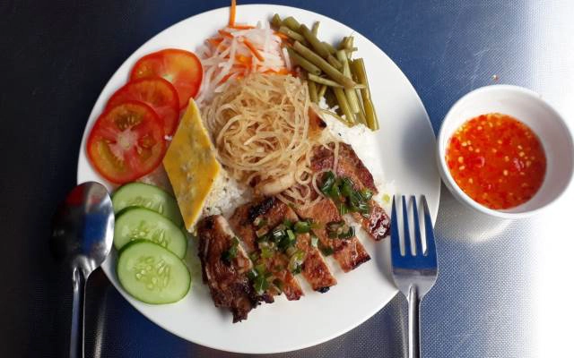 Quán Ăn Chè & Cơm Tấm Sài Gòn - Ngọc Lâm