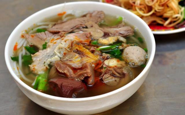 Quán Ăn Chị Hai - Cơm & Bún Bò