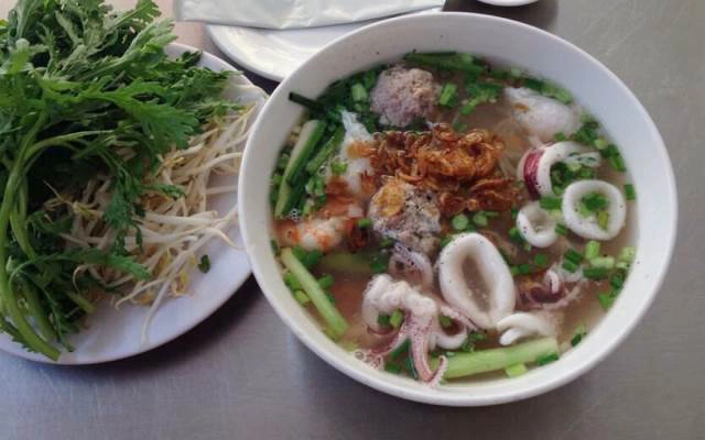 Quán Ăn Chí Nguyên - Hủ Tiếu Mực & Hủ Tiếu Xương
