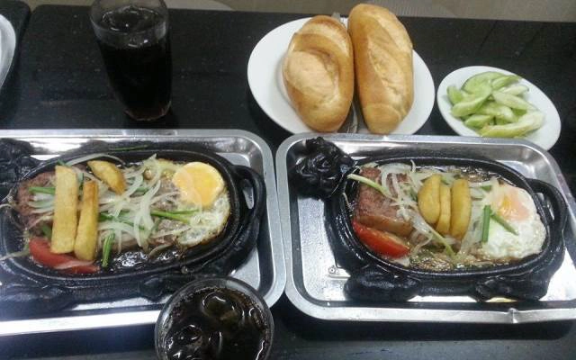Quán Ăn Chính Hạnh - Bánh Mì Bít Tết