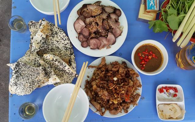 Quán Ăn Chó Chị Dậu - Đặc Sản Cầy Tơ Thui Rơm