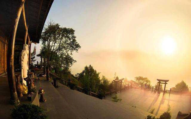 Chùa Linh Quy Pháp Ấn