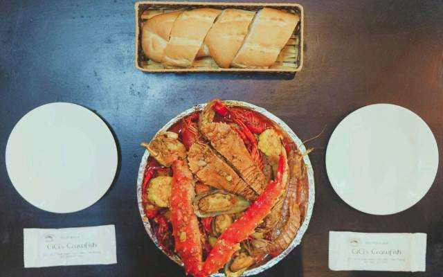 Cici's Crawfish - Nhà Hàng Hải Sản