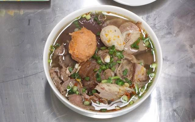 Quán Ăn Cô Châu - Bún Bò & Hủ Tiếu Bò Kho