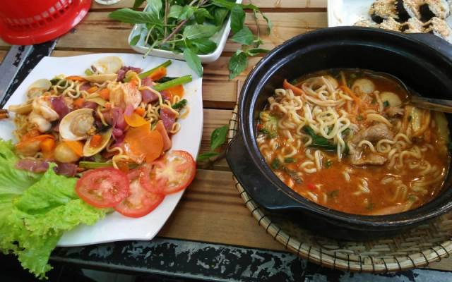 Quán Ăn Cô Dâu Mới - Mì Cay Hàn Quốc