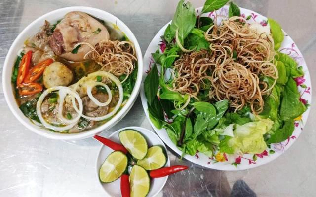 Quán Ăn Cố Đô Quán - Bún Bò Huế
