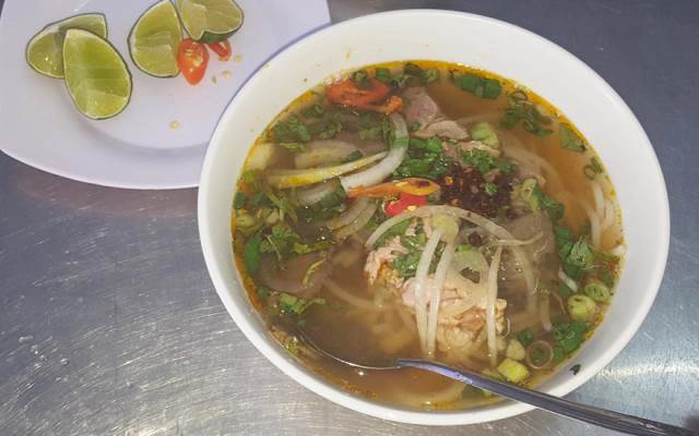 Quán Ăn Cô Nhàn - Bún Bò Huế