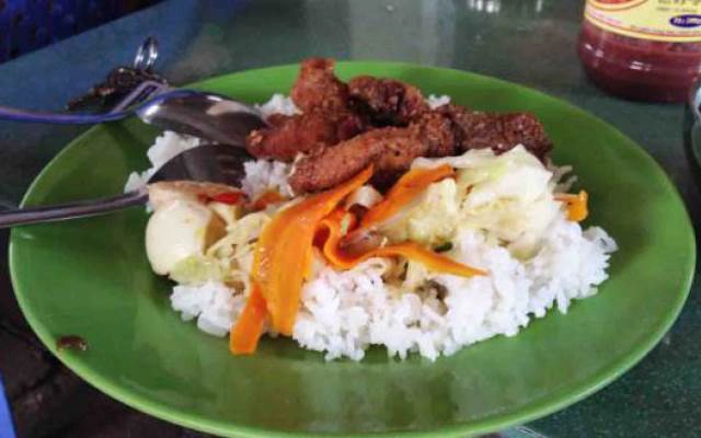 Quán Ăn Cơm Bình Dân - Tôn Đản